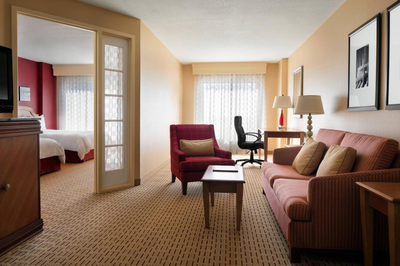 Anaheim Marriott Suites Гардън Гроув Екстериор снимка