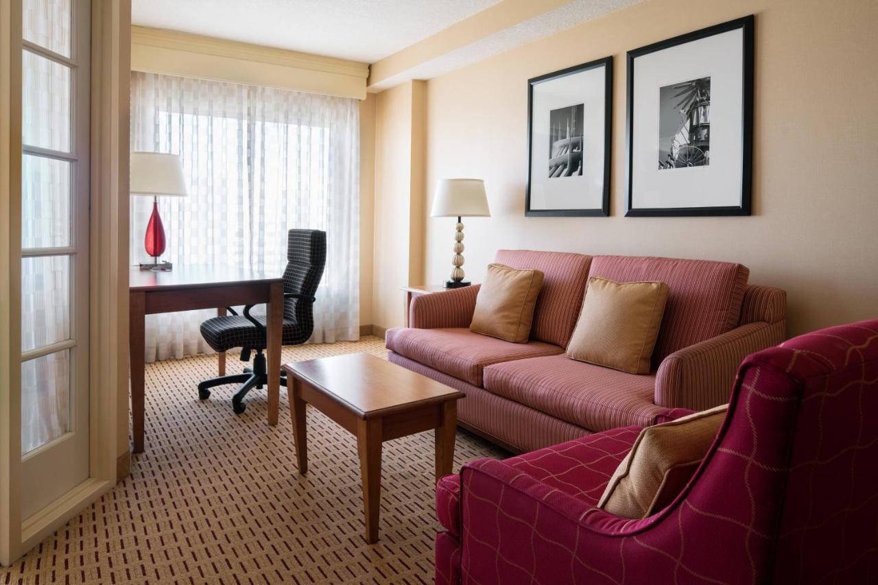 Anaheim Marriott Suites Гардън Гроув Екстериор снимка