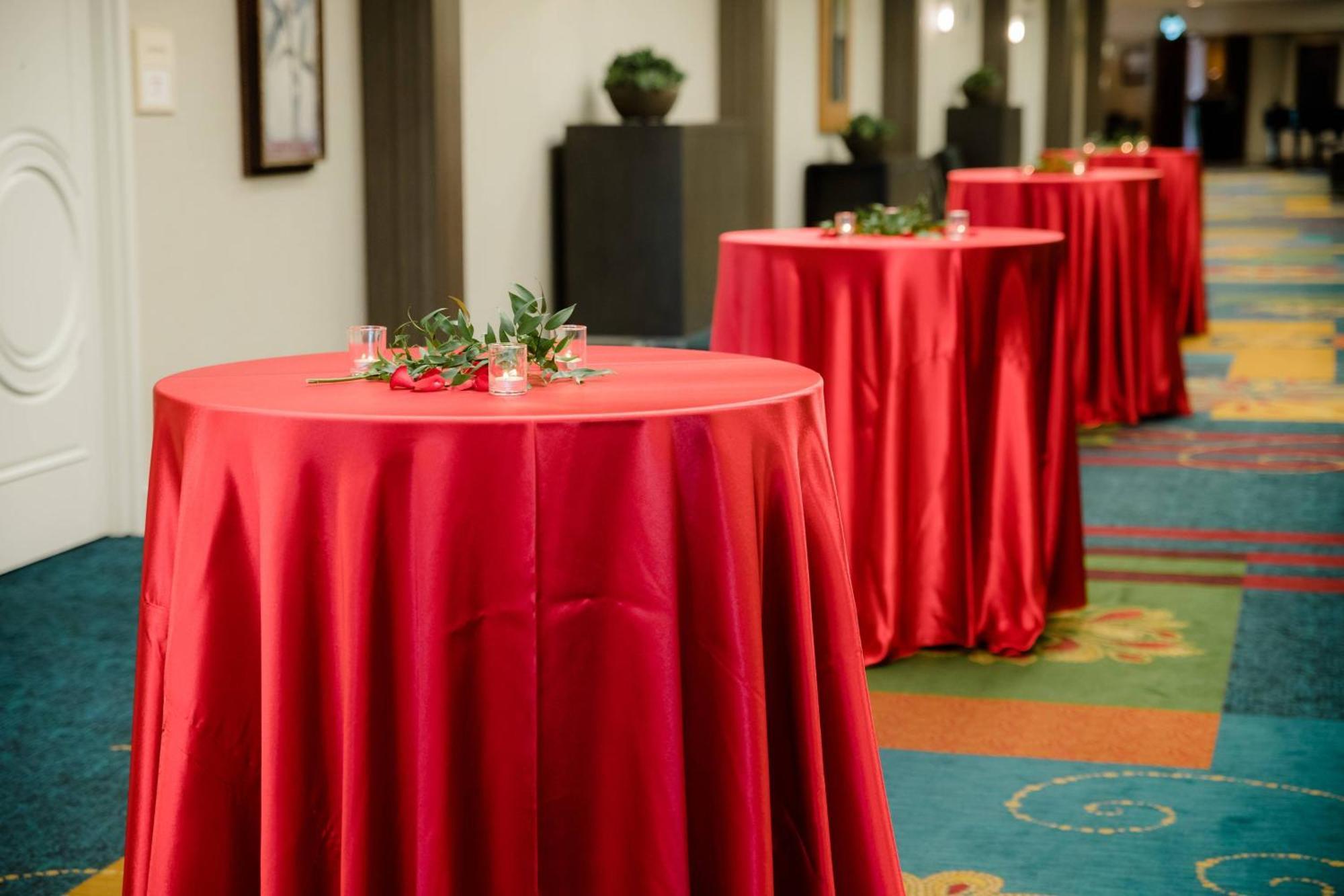 Anaheim Marriott Suites Гардън Гроув Екстериор снимка