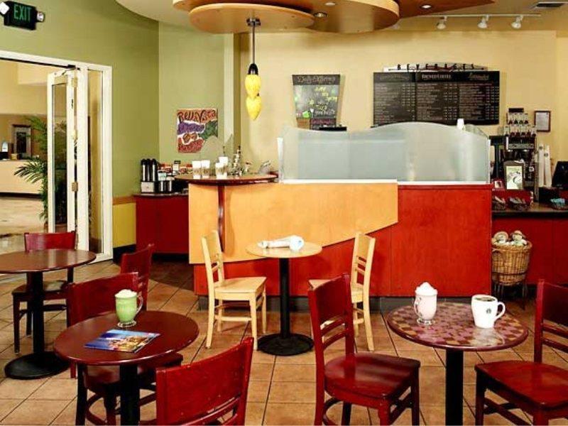 Anaheim Marriott Suites Гардън Гроув Ресторант снимка